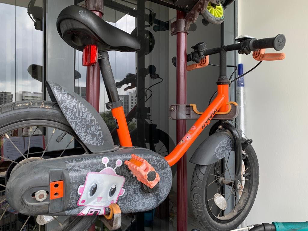 Boys Kids Bike Btwin 14 inch Robot 3-5 years - Orange, Sports Equipment ...