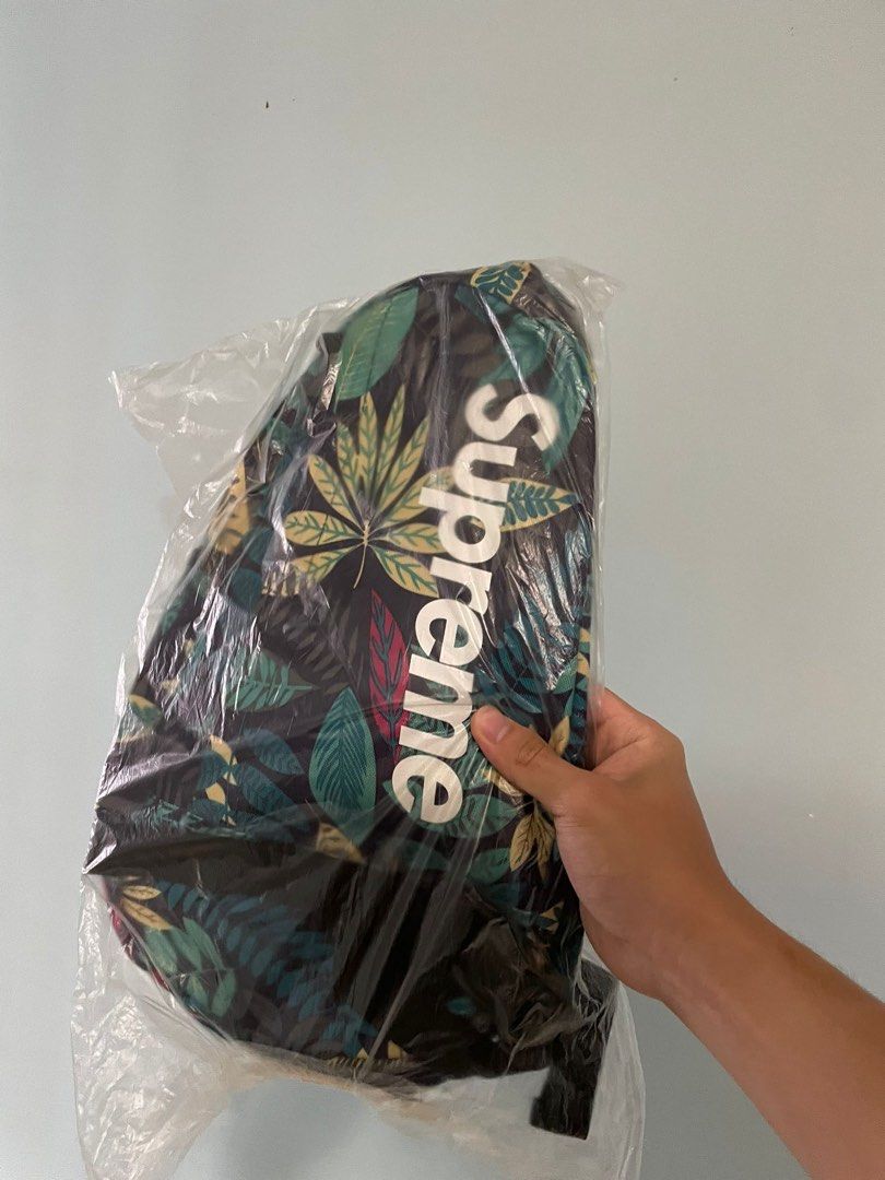 Supreme carrier bag sales