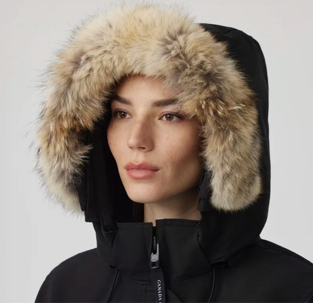 Canada Goose Trillium Parka Black 25 deg Down filled with fur hood Women s Fashion Coats Jackets and Outerwear on Carousell