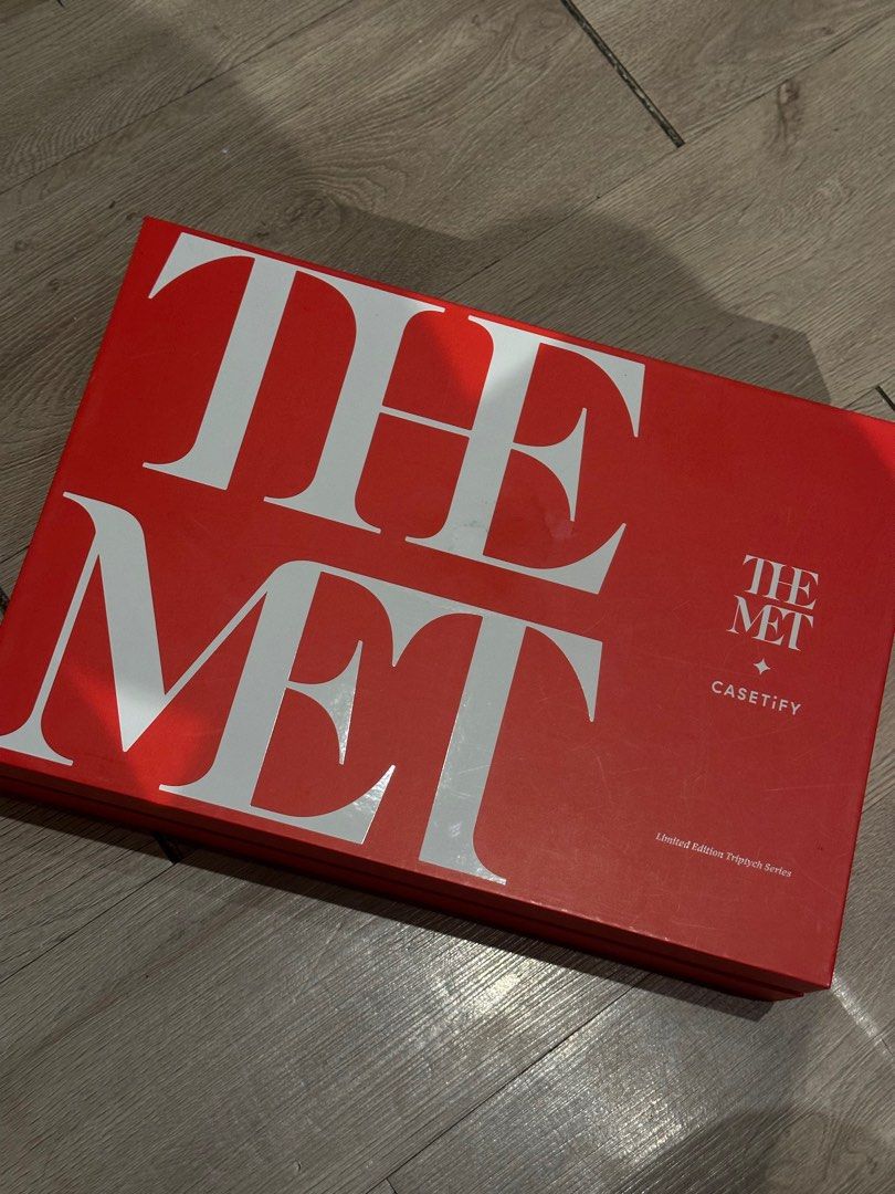 Casetify X The MET Limited Edition Box Set, Mobile Phones & Gadgets