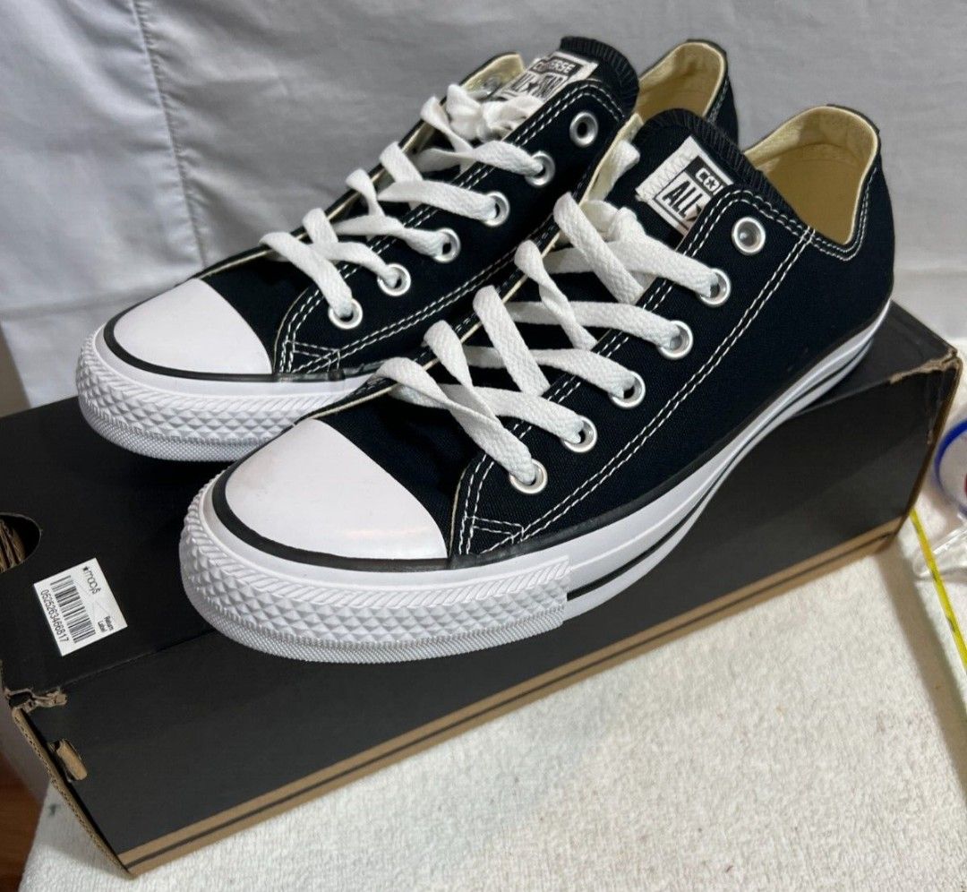 Free delivery hotsell converse