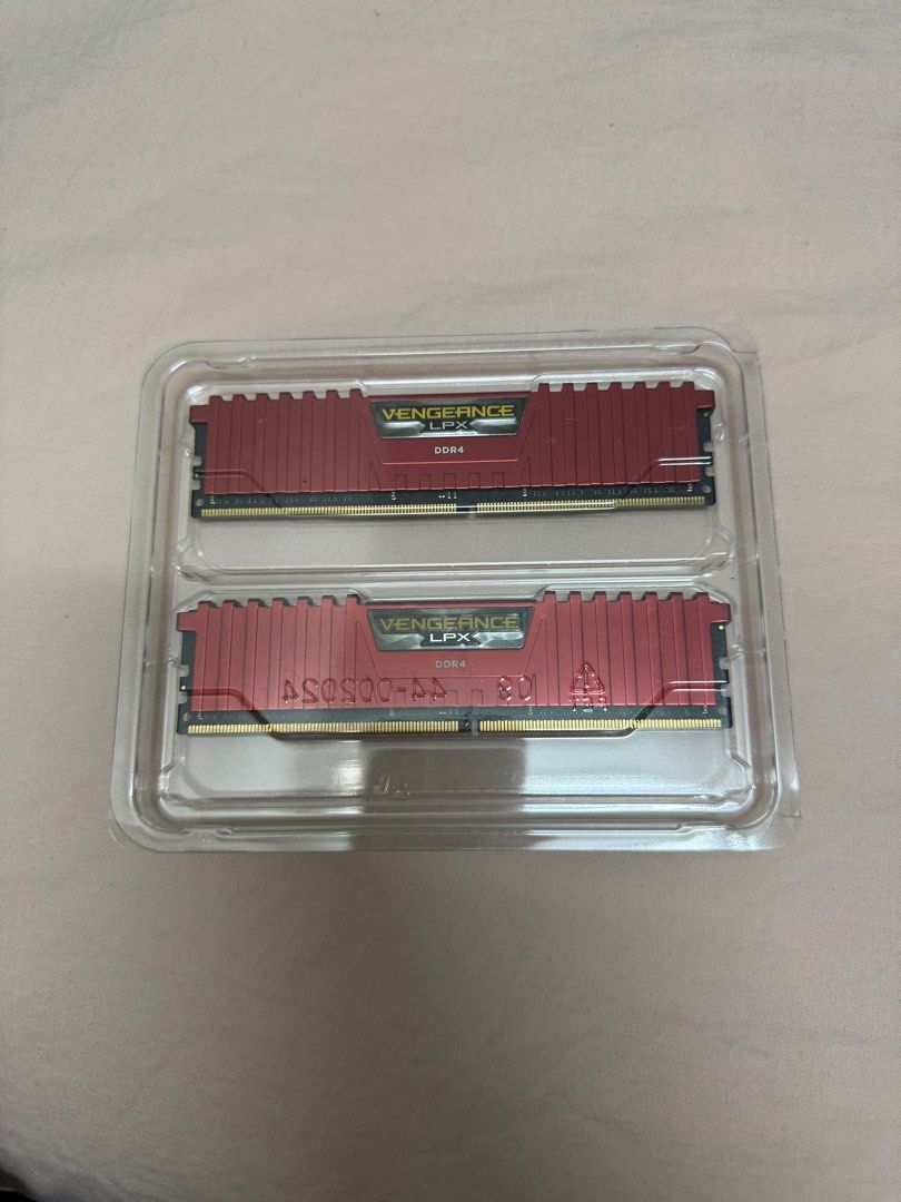 Corsair DDR4 2 8GB 3000MHZ CMK16GX4M2B3000C15R