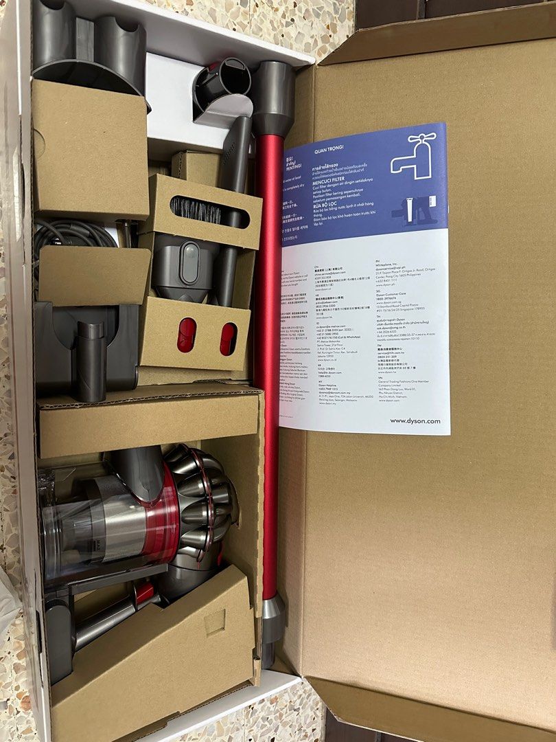 Dyson V8 Slim Fluffy, TV & Home Appliances, Vacuum Cleaner ...