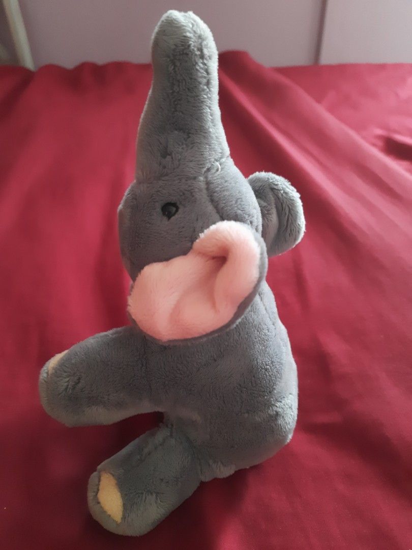 Elephant (Mandai Zoo), Hobbies & Toys, Toys & Games on Carousell