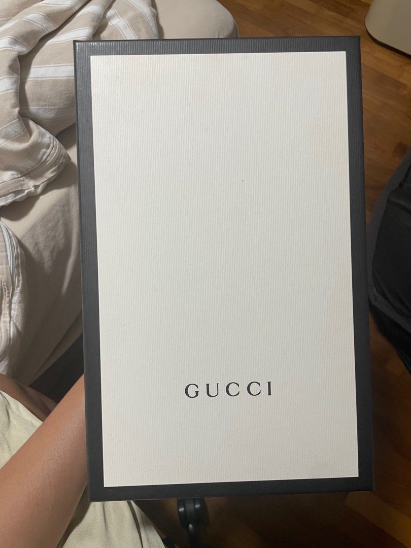 Empty gucci discount shoe box