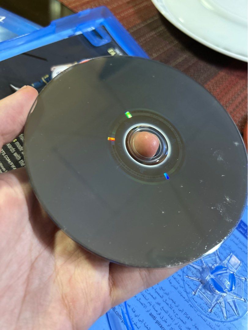 FIFA 17 PS4 (Category: PlayStation) located in Marikina City. Submitted by nigeljames (Listing ID 1272752558, Image 3). Description: Item was bought secondhand. There are some scratches on the disc but this didn’t affect its performance on my PS4. Willing to give this for FREE for any total purchases in my profile amounting to at least 1k..