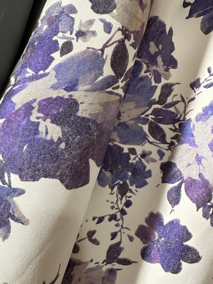 Floral skirt w/side pockets (Category: Skirts) located in Iloilo. Submitted by krissy10 (Listing ID 1272700228, Image 3). Description: 💖Please read before buying 💖 ☑️Brand/Size: Zalora brand /Medium- Stretchy 30” waist 💟PRELOVED Dress in good condition. Pls manage your expectations. May show signs of usage. ❣️No return/refund 🚫Last Price ⚠️Sorry no offers please 💖Color may vary due to lighting 🛍️RFS: Decluterring Issue: color faded but look