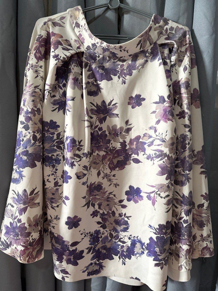 Floral skirt w/side pockets (Category: Skirts) located in Iloilo. Submitted by krissy10 (Listing ID 1272700228, Image 1). Description: 💖Please read before buying 💖 ☑️Brand/Size: Zalora brand /Medium- Stretchy 30” waist 💟PRELOVED Dress in good condition. Pls manage your expectations. May show signs of usage. ❣️No return/refund 🚫Last Price ⚠️Sorry no offers please 💖Color may vary due to lighting 🛍️RFS: Decluterring Issue: color faded but look