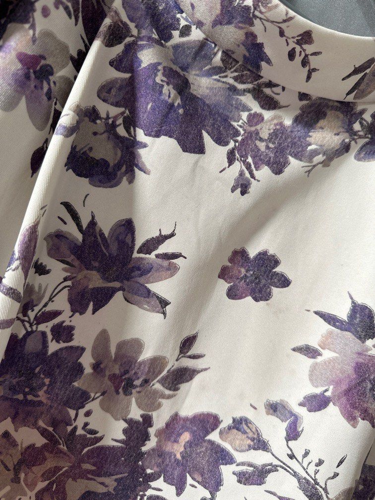 Floral skirt w/side pockets (Category: Skirts) located in Iloilo. Submitted by krissy10 (Listing ID 1272700228, Image 2). Description: 💖Please read before buying 💖 ☑️Brand/Size: Zalora brand /Medium- Stretchy 30” waist 💟PRELOVED Dress in good condition. Pls manage your expectations. May show signs of usage. ❣️No return/refund 🚫Last Price ⚠️Sorry no offers please 💖Color may vary due to lighting 🛍️RFS: Decluterring Issue: color faded but look