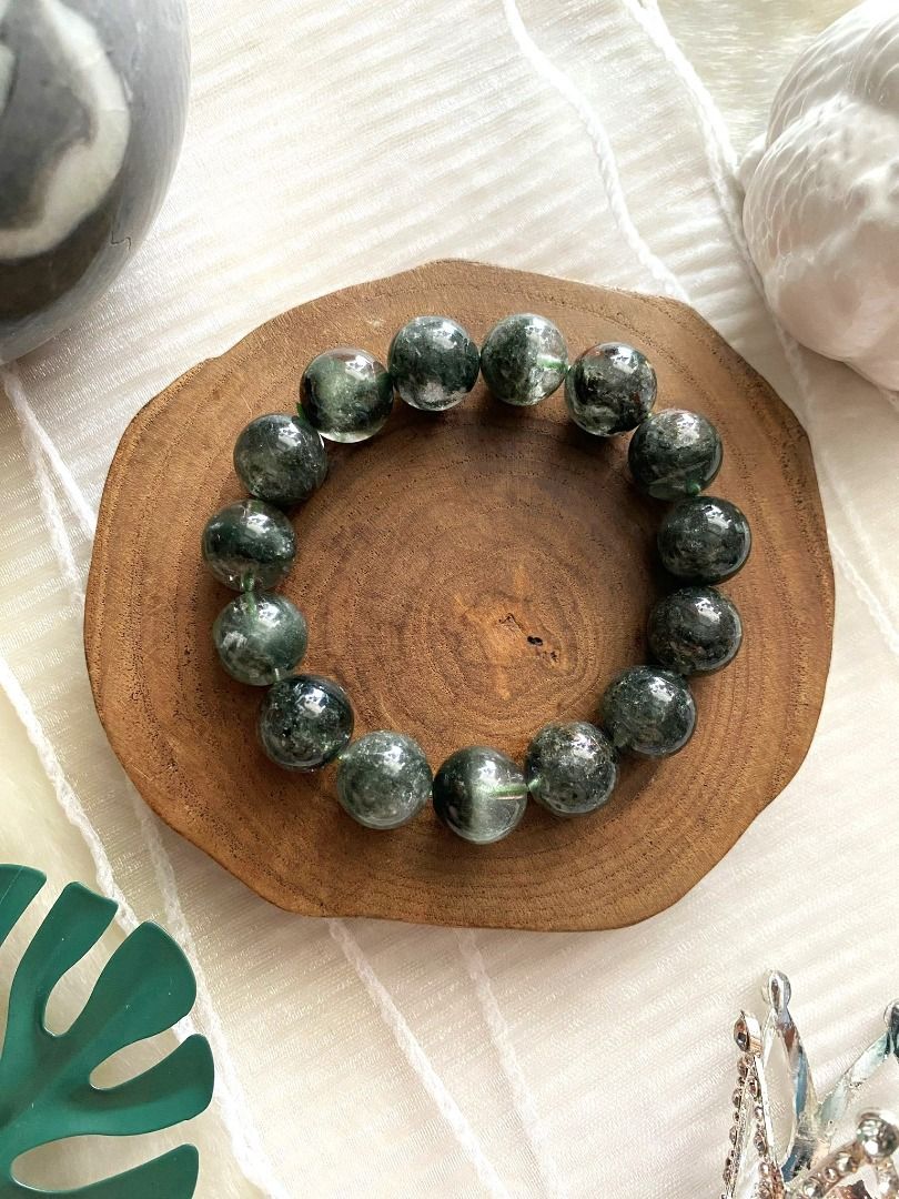 Quartz stone bracelet discount