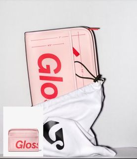 Glossier - The Beauty Bag