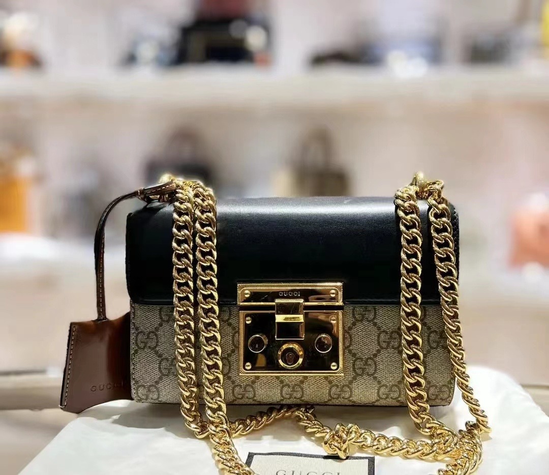Gucci padlock gg 2025 small shoulder bag