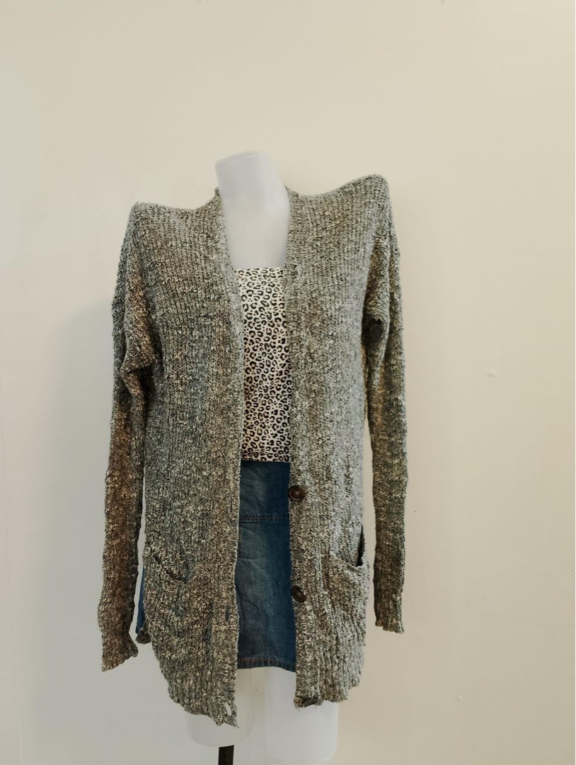 Leopard hotsell cardigan hollister