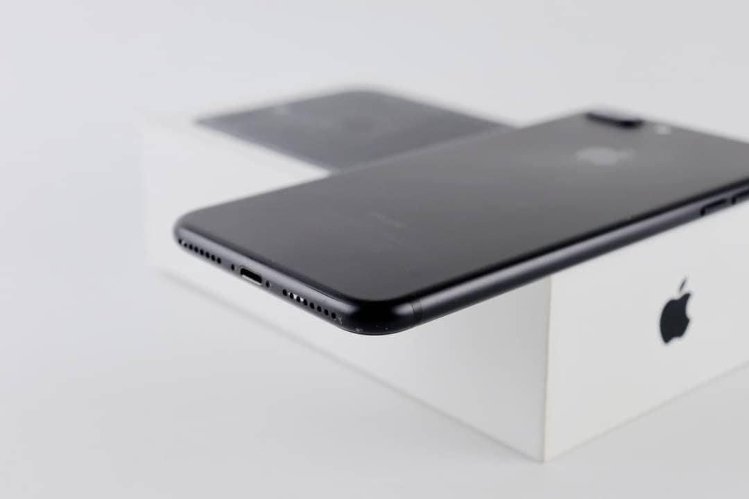 iPhone 7plus 128gb (Category: iPhone 7 Series) located in Manila. Submitted by TekiCashGadgetsph (Listing ID 1272685953, Image 2). Description: (FU) Open-line, any sim working (worldwide) - Guaranteed original iPhone not fake/copy Complete accessories with box Secondhand Good as new not abused! Presentable •Original Lcd • no issue hidden issues • no apple id / iCloud id • Good batthealth • Good cam front/back • Good Performance • Good touch id • 