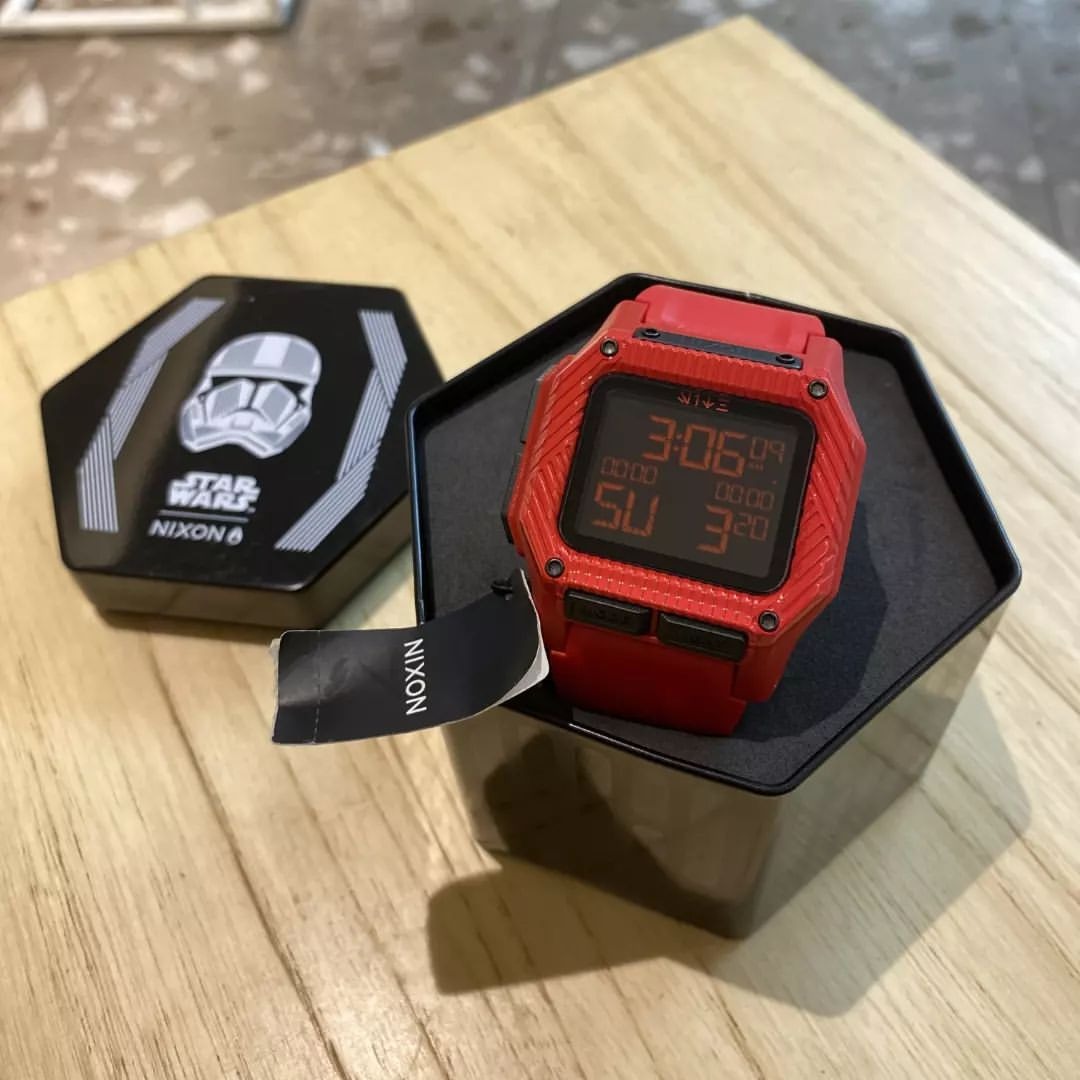 Nixon sith online trooper watch