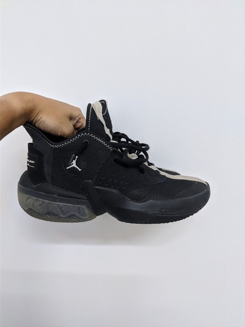 black jordan react elevation