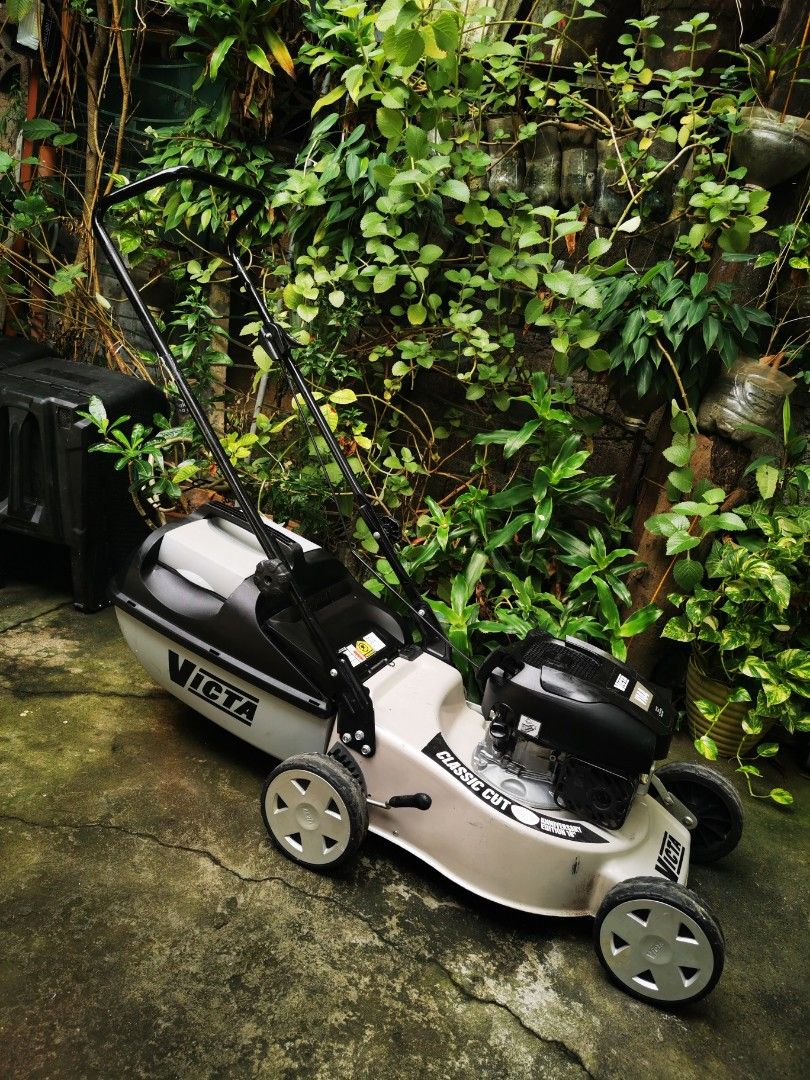Victa lawn mower briggs stratton engine deals