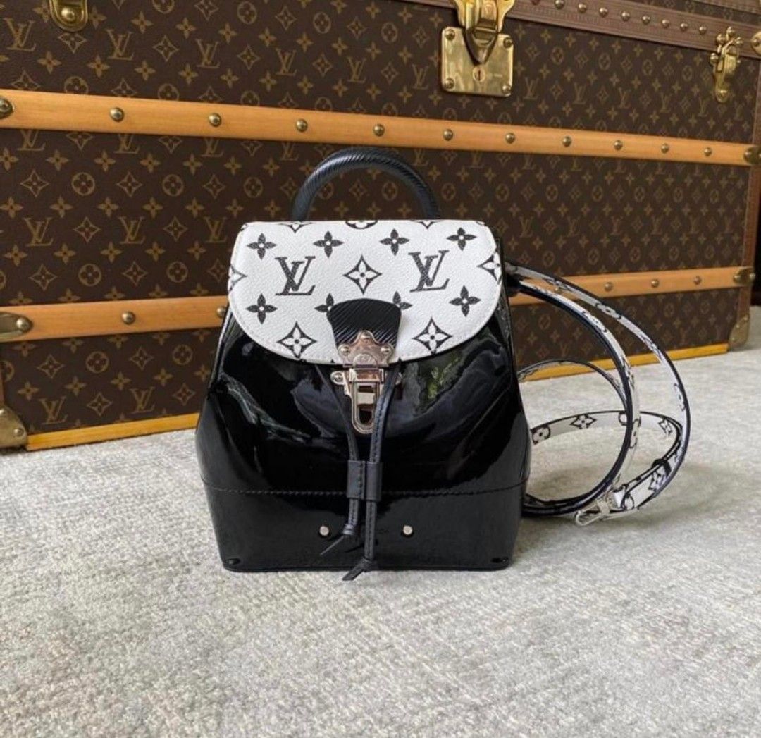 Louis Vuitton Monogram Hot Spring Rucksack Backpack Used 2 to 3