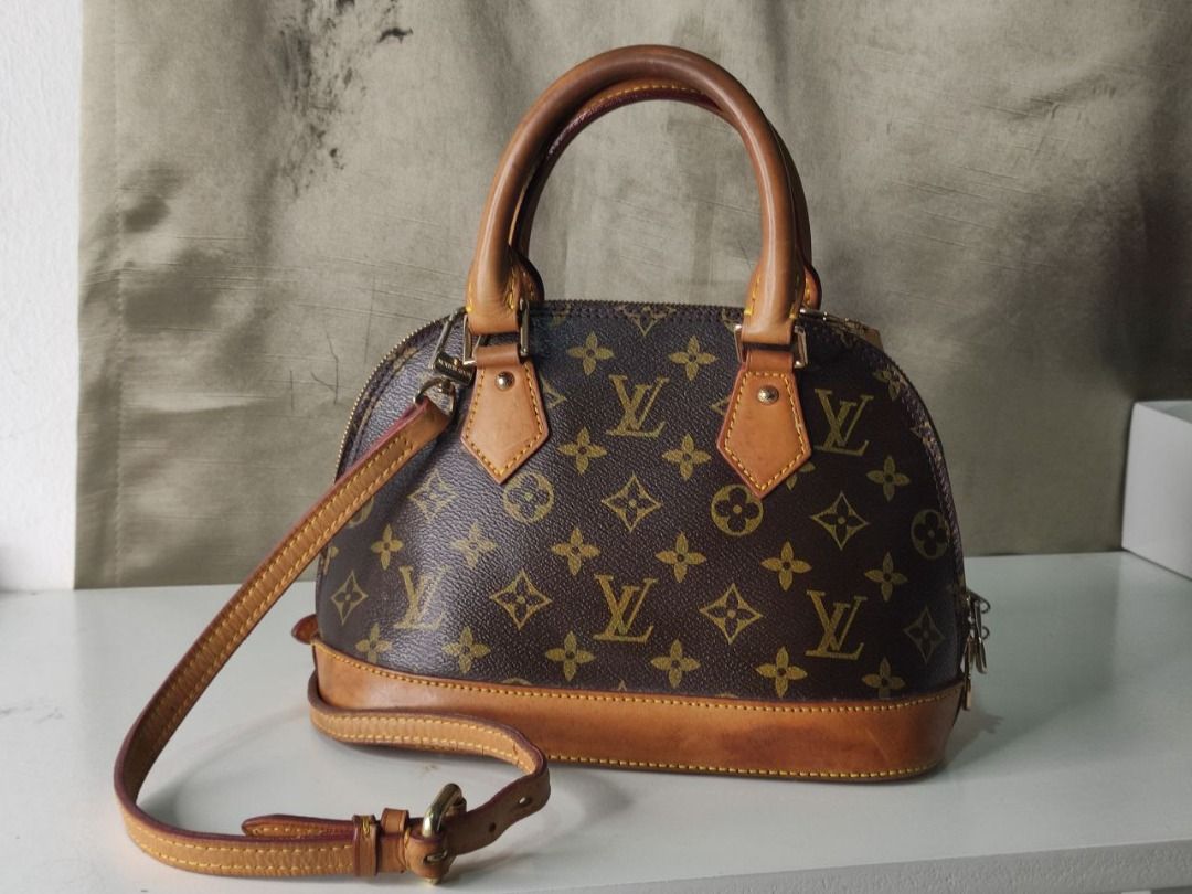 Lv alma bag sizes 2025