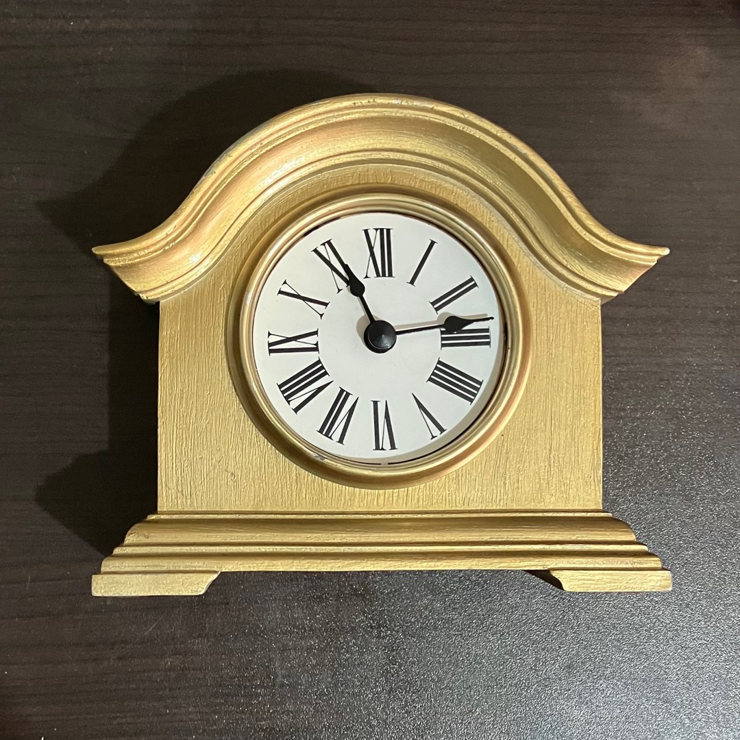 Marks and Spencer Vintage Antique Analogue Clock (Working), Furniture