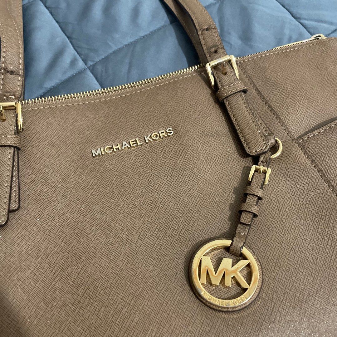 MICHAEL KORS Jet Set East West Tote Truffle