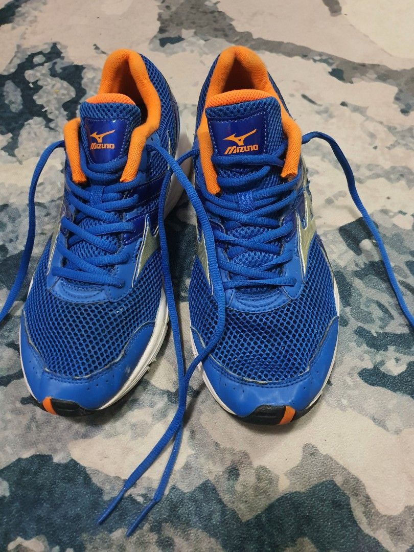Mizuno spark running