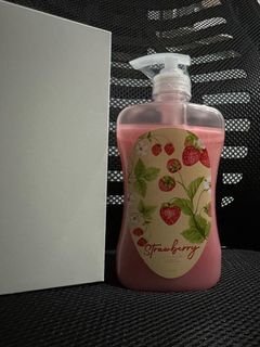 (Category: ) located in . Submitted by saleprelovedclothes (Listing ID 1272790887, Image 1). Description: .