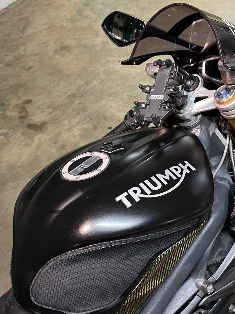 MOTORCYCLE DETAILING / DETAILING / BIKE DETAILING / CERAMIC COATING