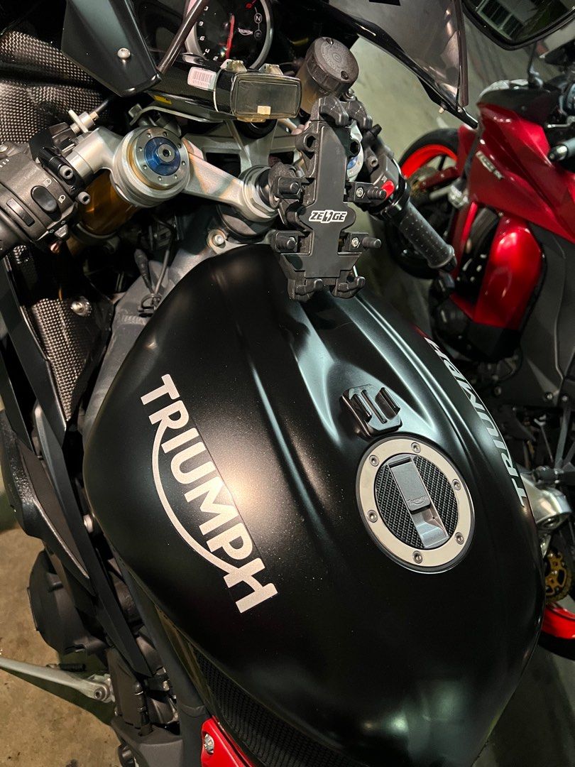 MOTORCYCLE DETAILING / DETAILING / BIKE DETAILING / CERAMIC COATING