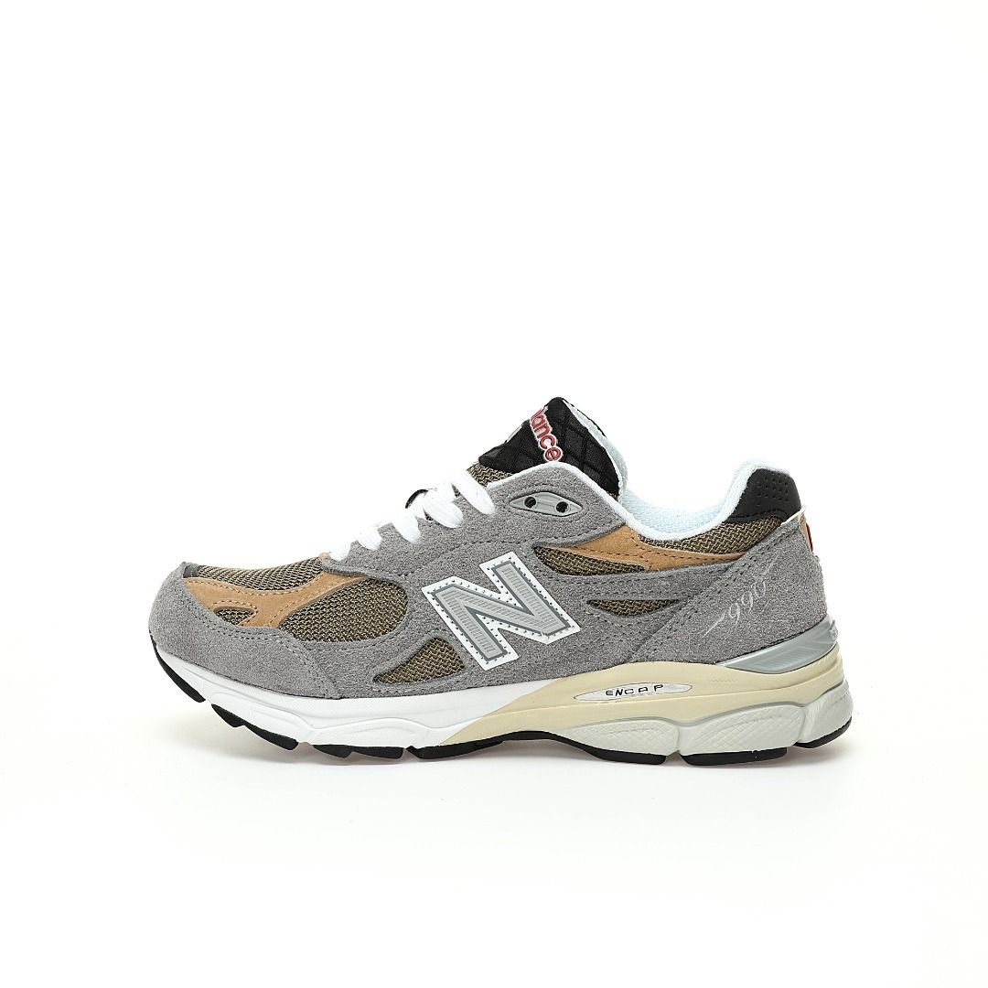 New Balance Made in USA M990V3