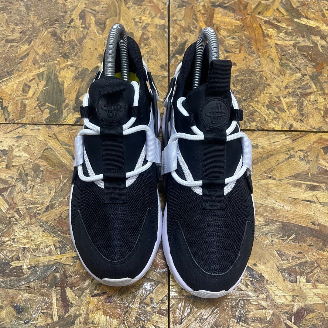 Nike Huarache Women s Fashion Footwear Sneakers on Carousell