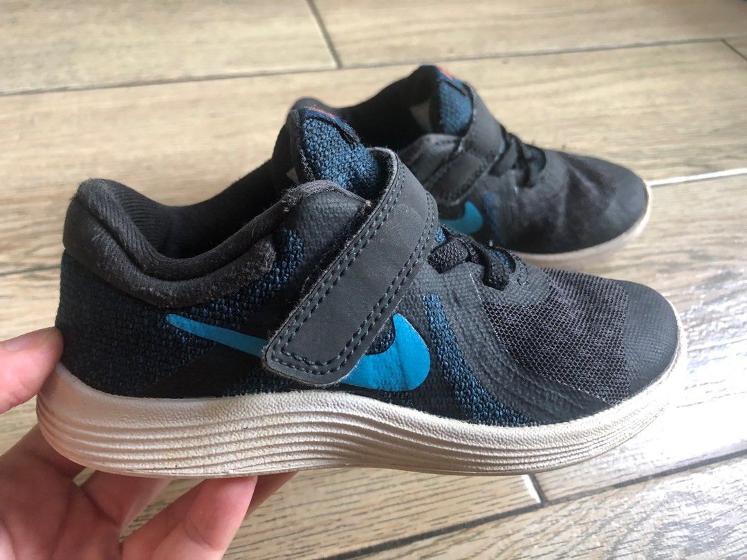 Nike revolution 4 toddler boy discount