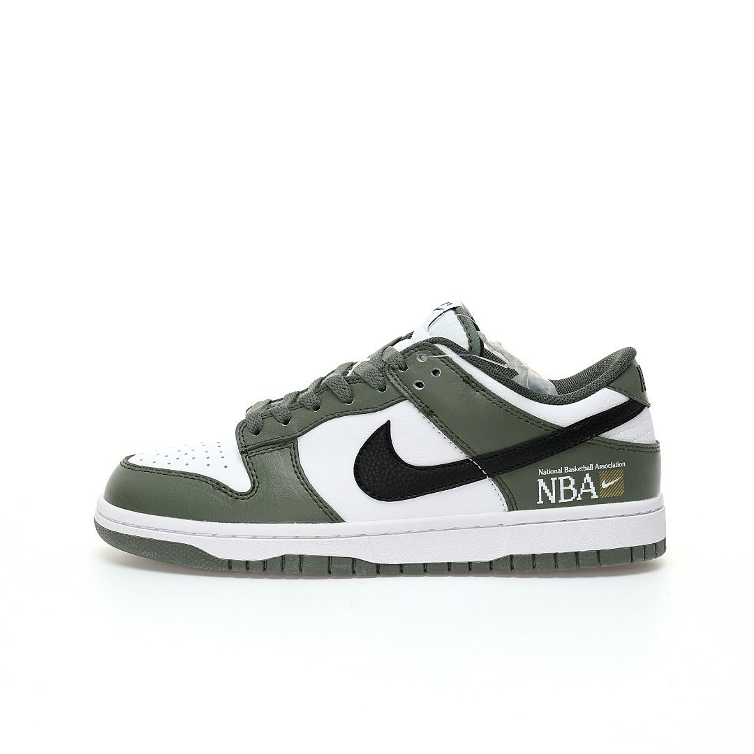 Nike SB Dunk Low NBA Paris