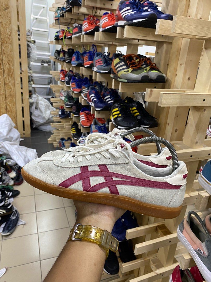 Onitsuka Tigers Men s Fashion Footwear Sneakers on Carousell