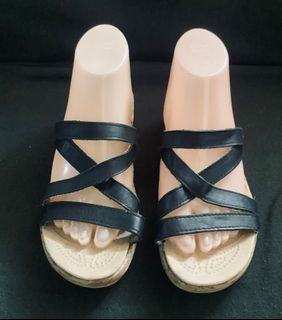 Original Crocs Slip On Sandals Shoes Wedge Heels  Flatform Womens 8