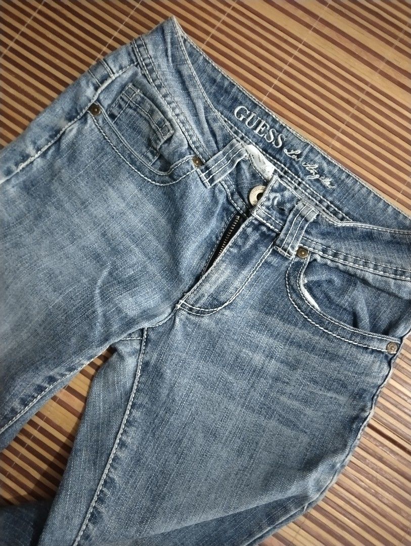 What size is a deals 10 in guess jeans