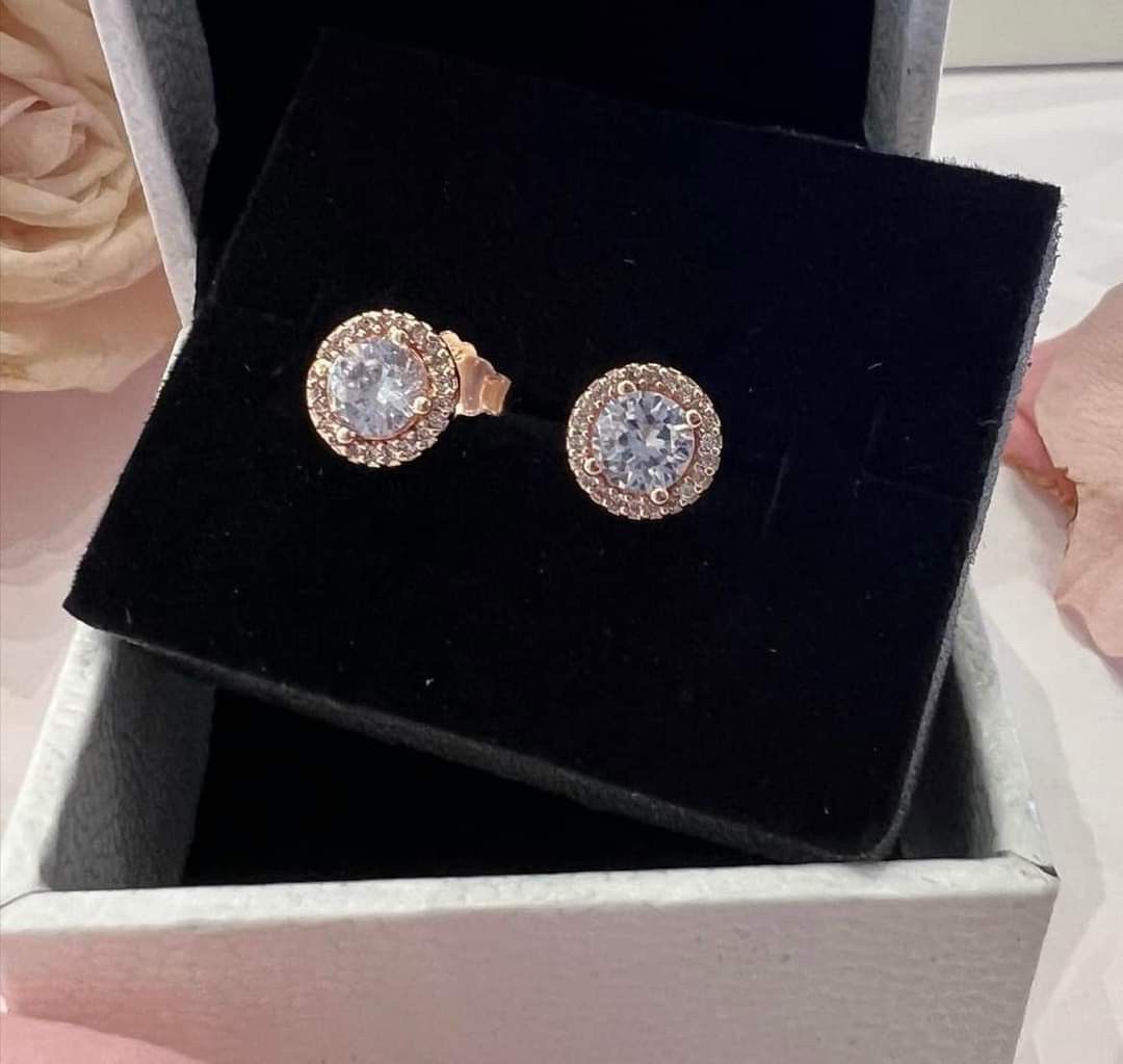 Timeless elegance stud earrings pandora on sale