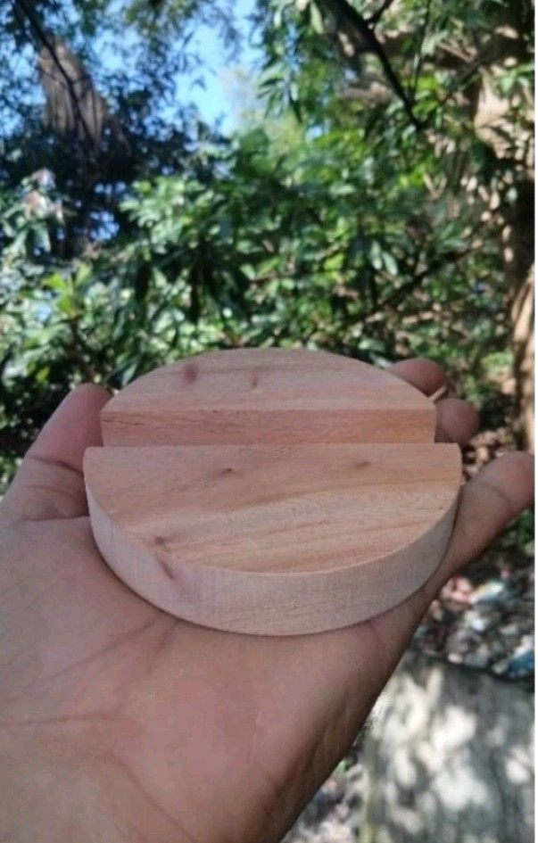 Personalized Cellphone Stand Round (Category: Mounts & Holders) located in Pasig City. Submitted by alyssascraftandwoodworx (Listing ID 1272689923, Image 2). Description: Personalized Wooden Cell Phone stand with Laser Engrave. 🥰 good for souvenir or gjveaways in any event. size: dimensions : 10cm diameter x 2cm For any inquiries just dm me 09277261260 ( Jill ) Thank you and God Bless ❤..