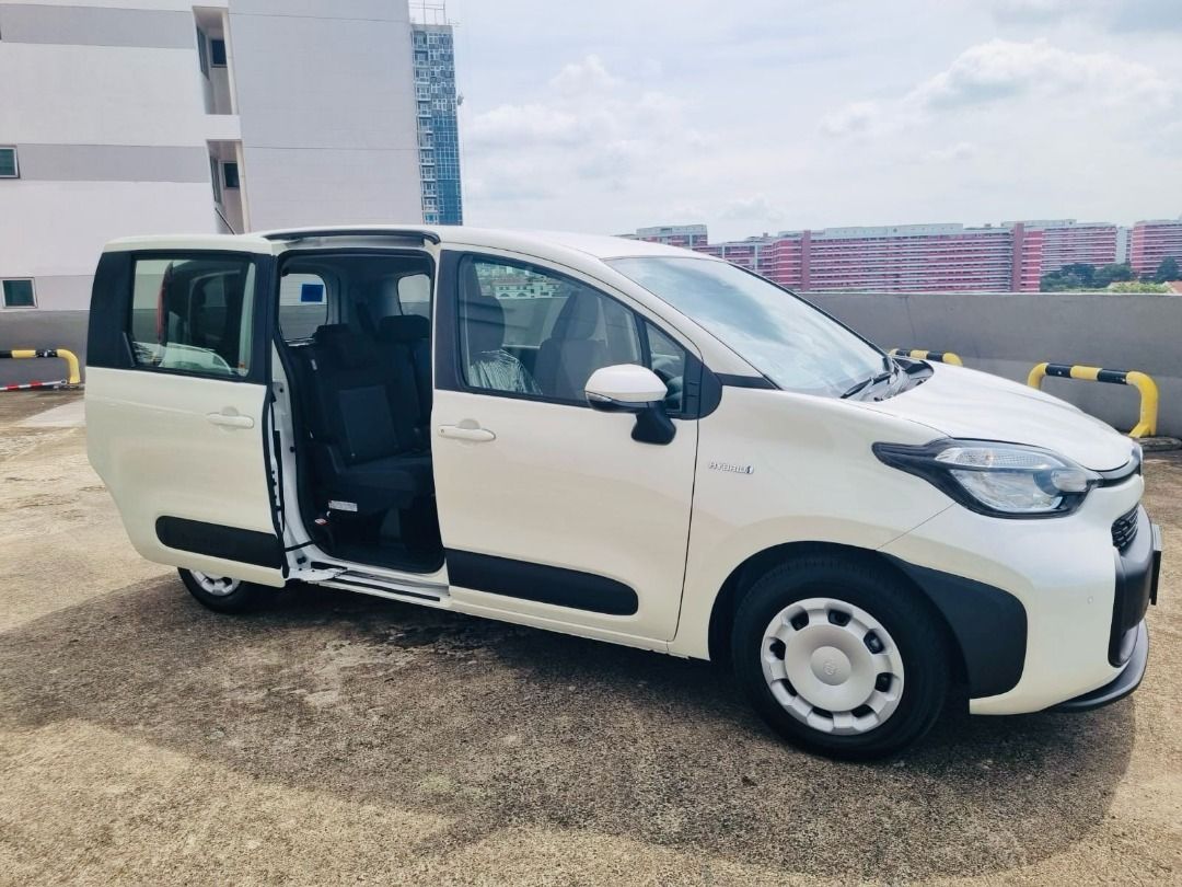 PHV / (FREE RENTAL 14DAYS) NEW TOYOTA SIENTA HYBRID62887424768770113