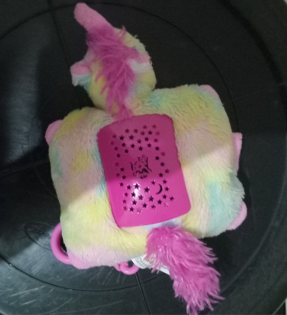 Pillow pets dream lites unicorn, Toys Collectibles, Mainan di