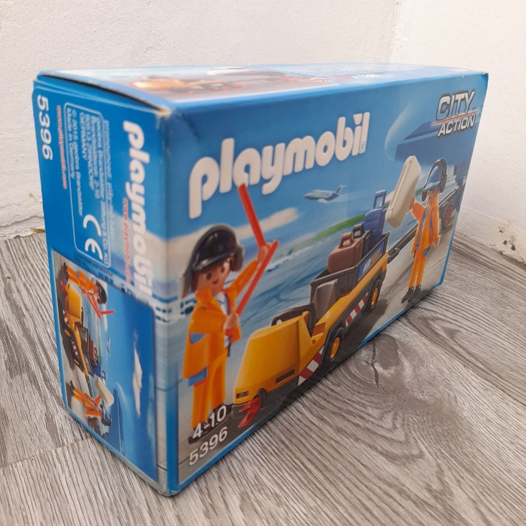 PlayMobil City Action 5396 Aircraft Tug with Ground Crew Hobbies