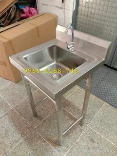 ♦️PORTABLE SINK WITH STAND/DETACHABLE STAND)1.OMM THICKNESS/BRAND NEW/SIZES (50X50X80CM &60X60X80CM)COMPLETE FITTINGS WITH FREE FAUCET/CASH ON DELIVERY/IN STOCK/MADE IN HIGH GRADE 304 STAINLESS