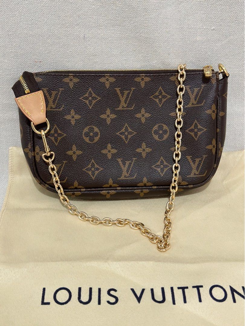 Preloved LV Mini Pochette (Category: Luxury Bags & Wallets) located in Santa Rosa. Submitted by Busy_Momma (Listing ID 1272875320, Image 2). Description: No flaws With searchable date code For self authentication Inclusion: dust bag .