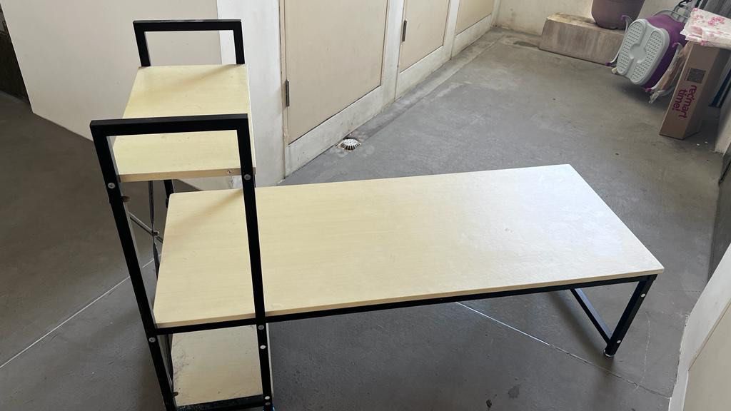 Rack table (Category: Shelves, Cabinets & Racks) located in Singapore. Submitted by bennycom2016 (Listing ID 1272739964, Image 1). Description: Length 150 cm Height 90 cm Width 50 cm .