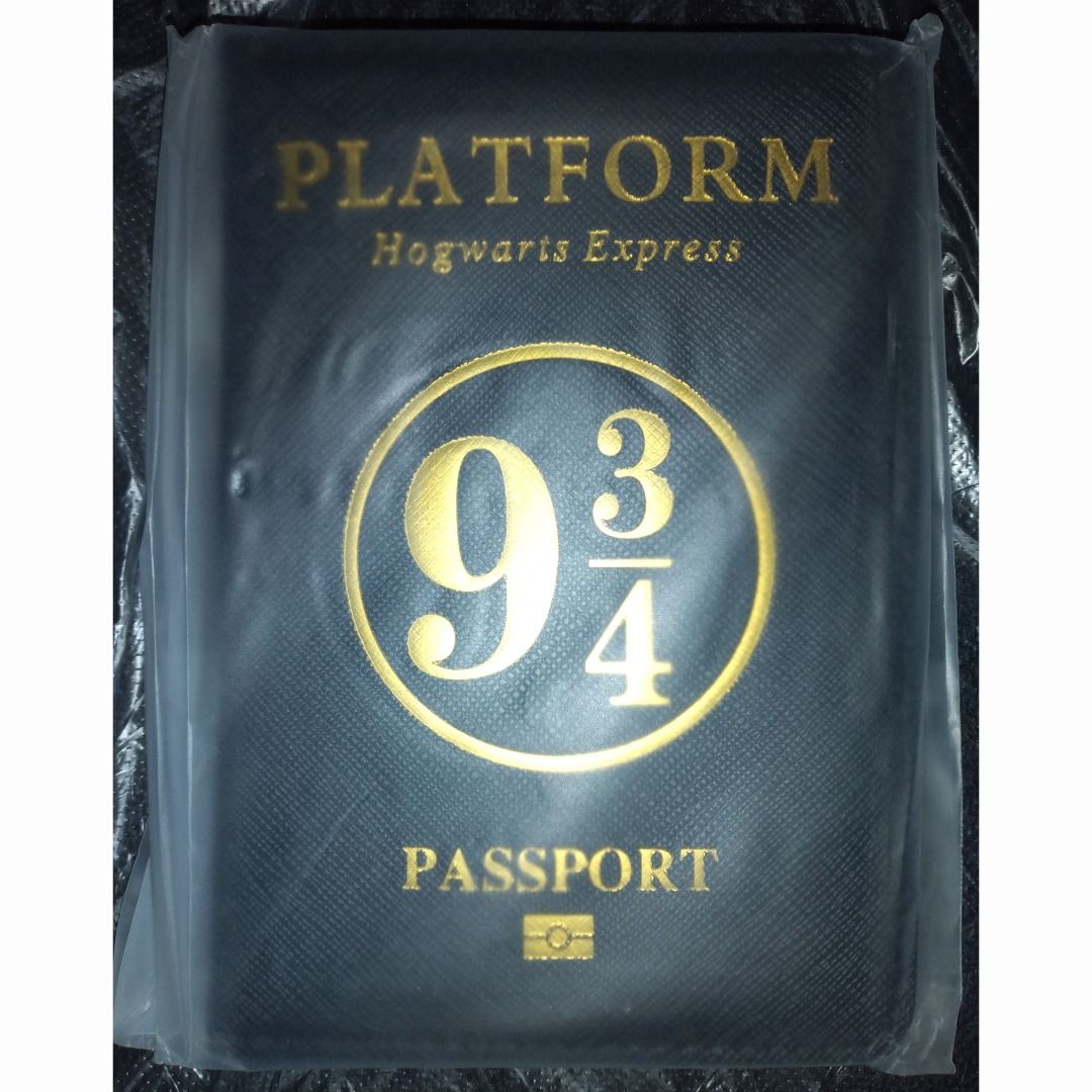 🎄🎁[現貨]RFID NFC 哈利波特護照套(多款-可屏蔽RFID, NFC信號)9 3/4 月台護照保護套霍格華茲魔法學院防盜防消磁可放機票信用咭