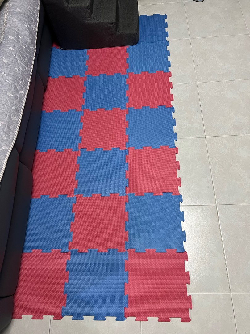 Safty mat, Furniture & Home Living, Home Decor, Carpets, Mats