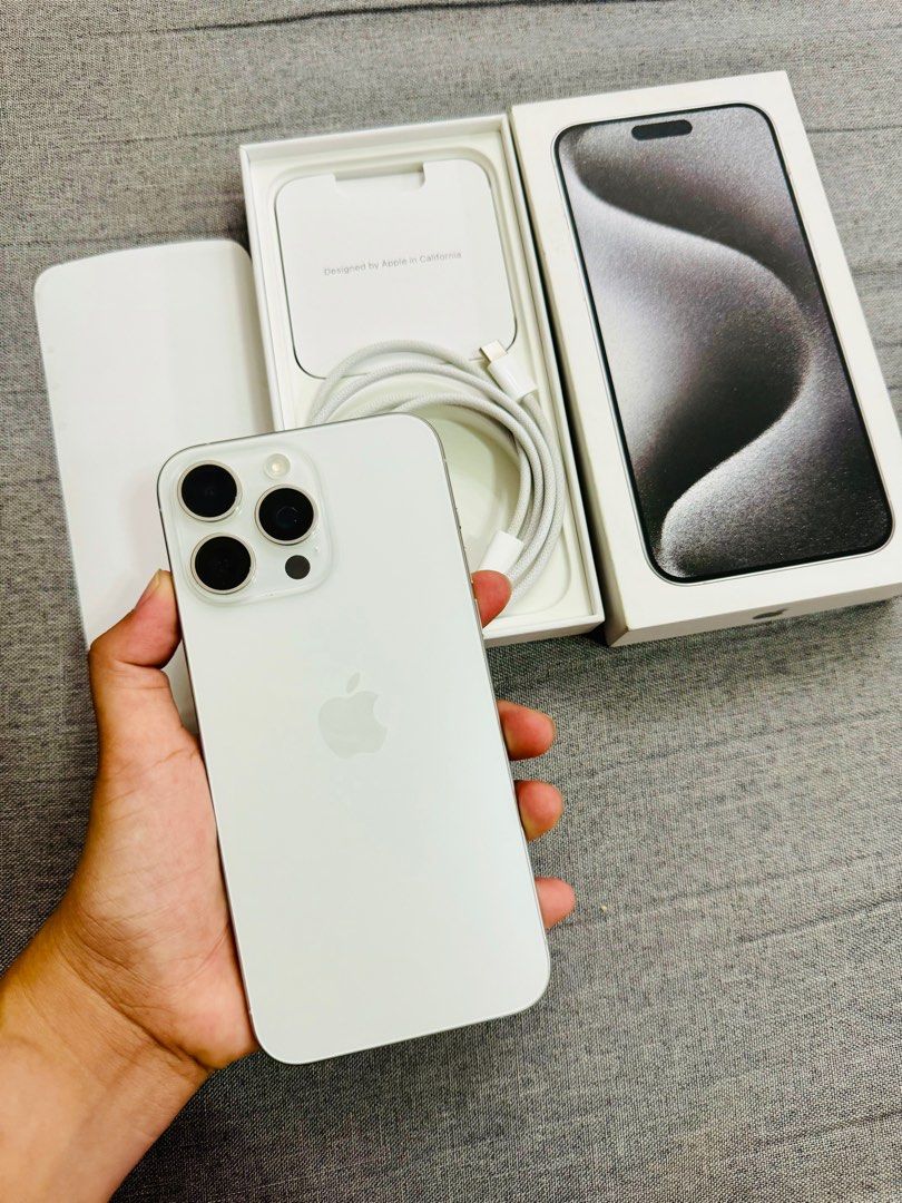  Apple iPhone 15 Pro Max (256 GB) - White Titanium