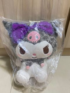 (Category: ) located in . Submitted by retailtherapyyy (Listing ID 1272828452, Image 1). Description: .