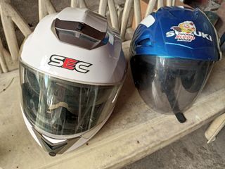 Sec modular helmet and suzuki selling as pack