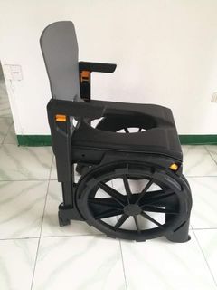 Shower / commode wheelchair